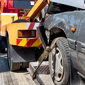 Wheel Lift Tow Truck in Asotin, ID